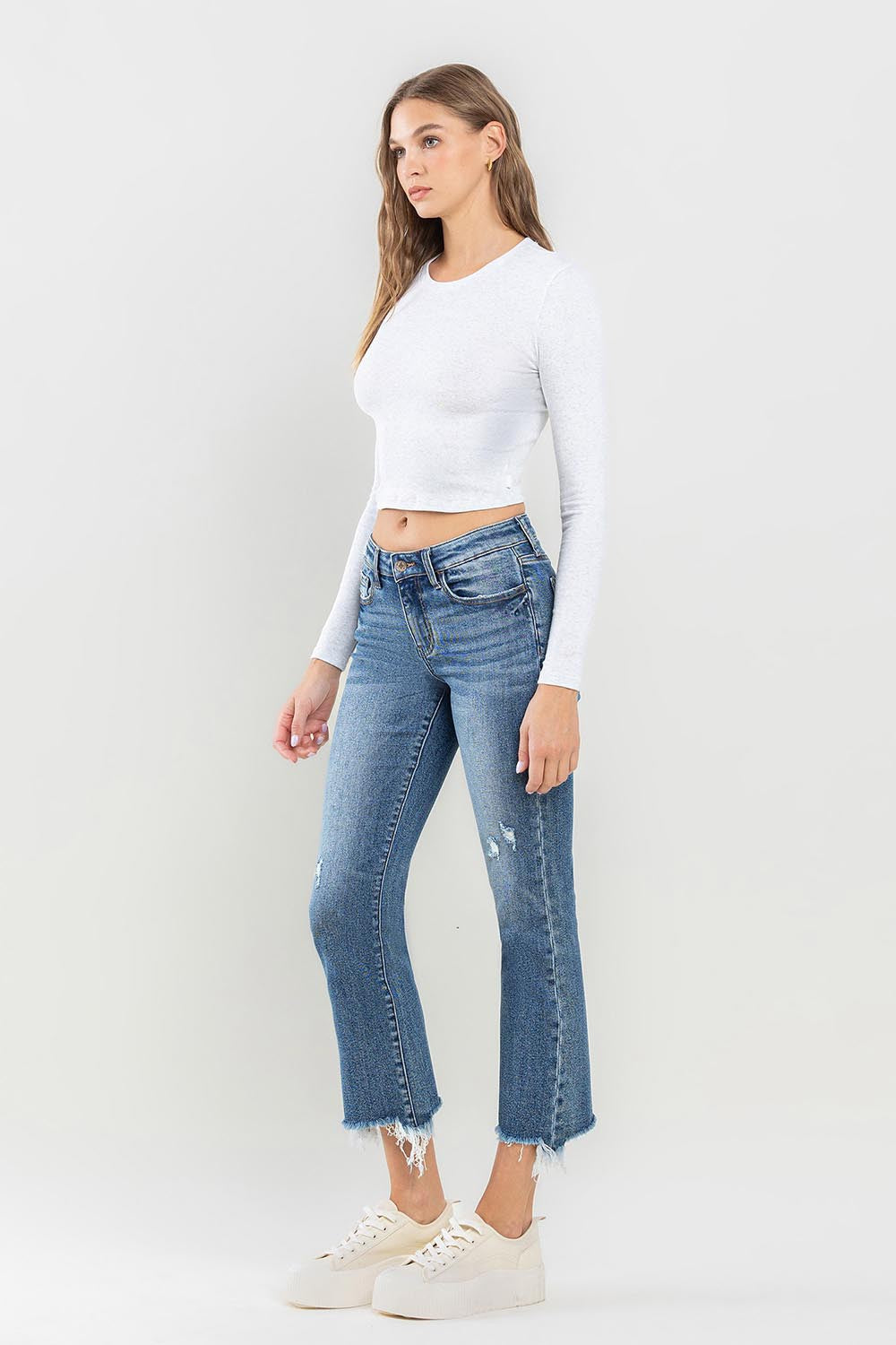 Mid Rise Frayed Hem Jeans | Jeans - CHANELIA