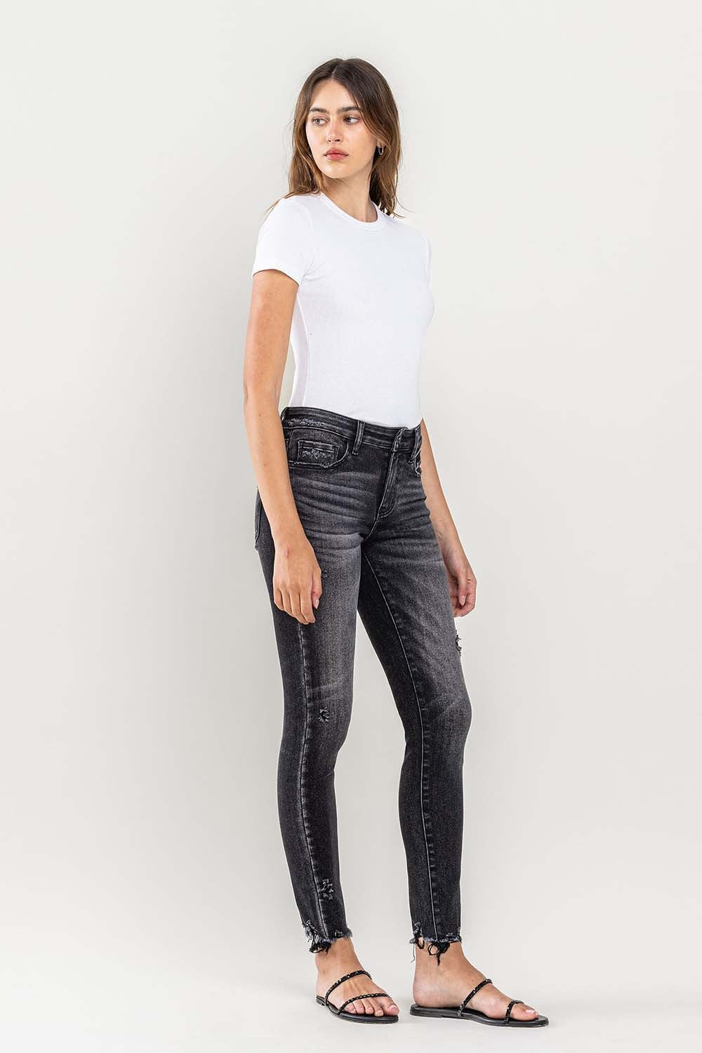 Raw Hem Cropped Skinny Jeans | Jeans - CHANELIA