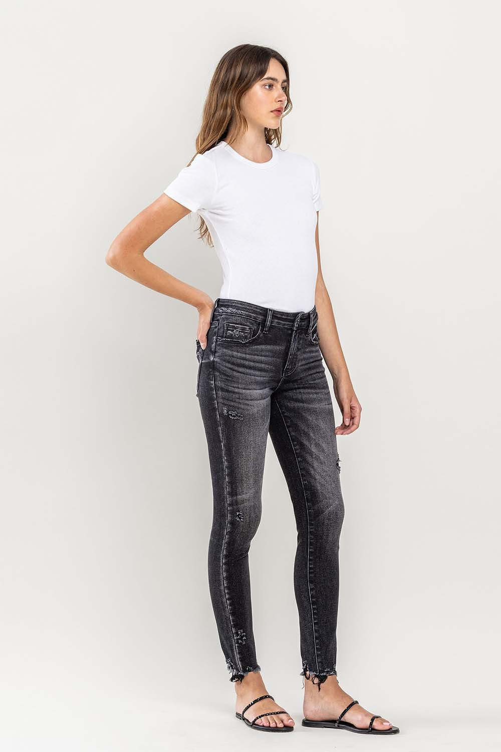 Raw Hem Cropped Skinny Jeans | Jeans - CHANELIA