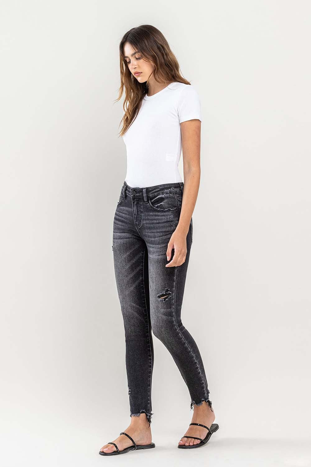 Raw Hem Cropped Skinny Jeans | Jeans - CHANELIA