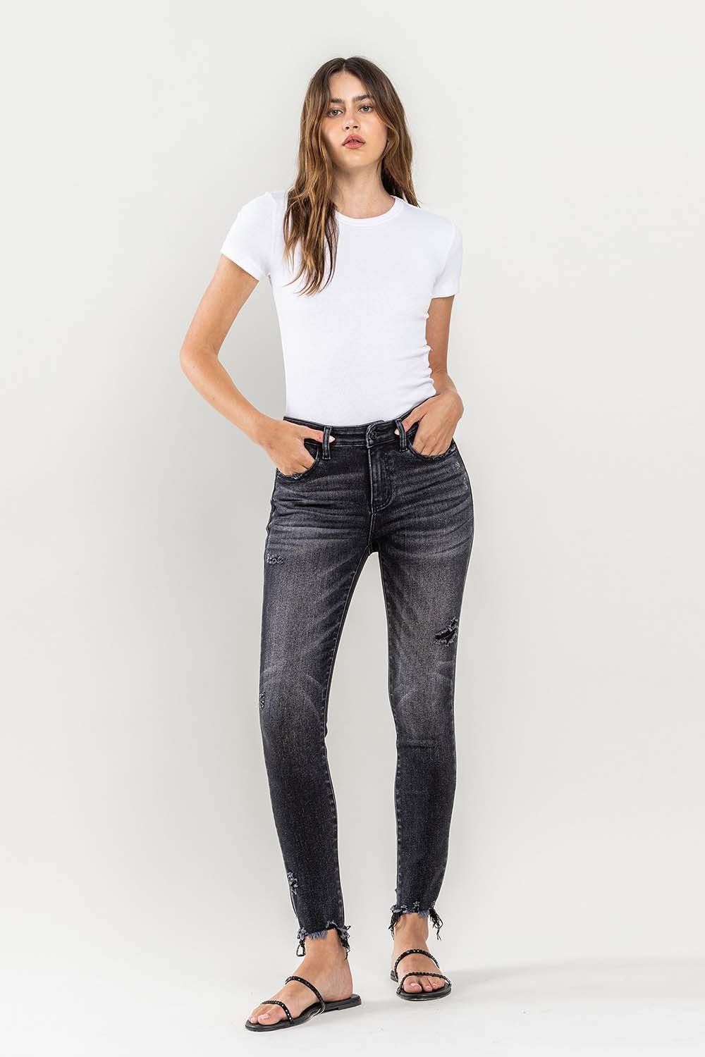 Raw Hem Cropped Skinny Jeans | Jeans - CHANELIA