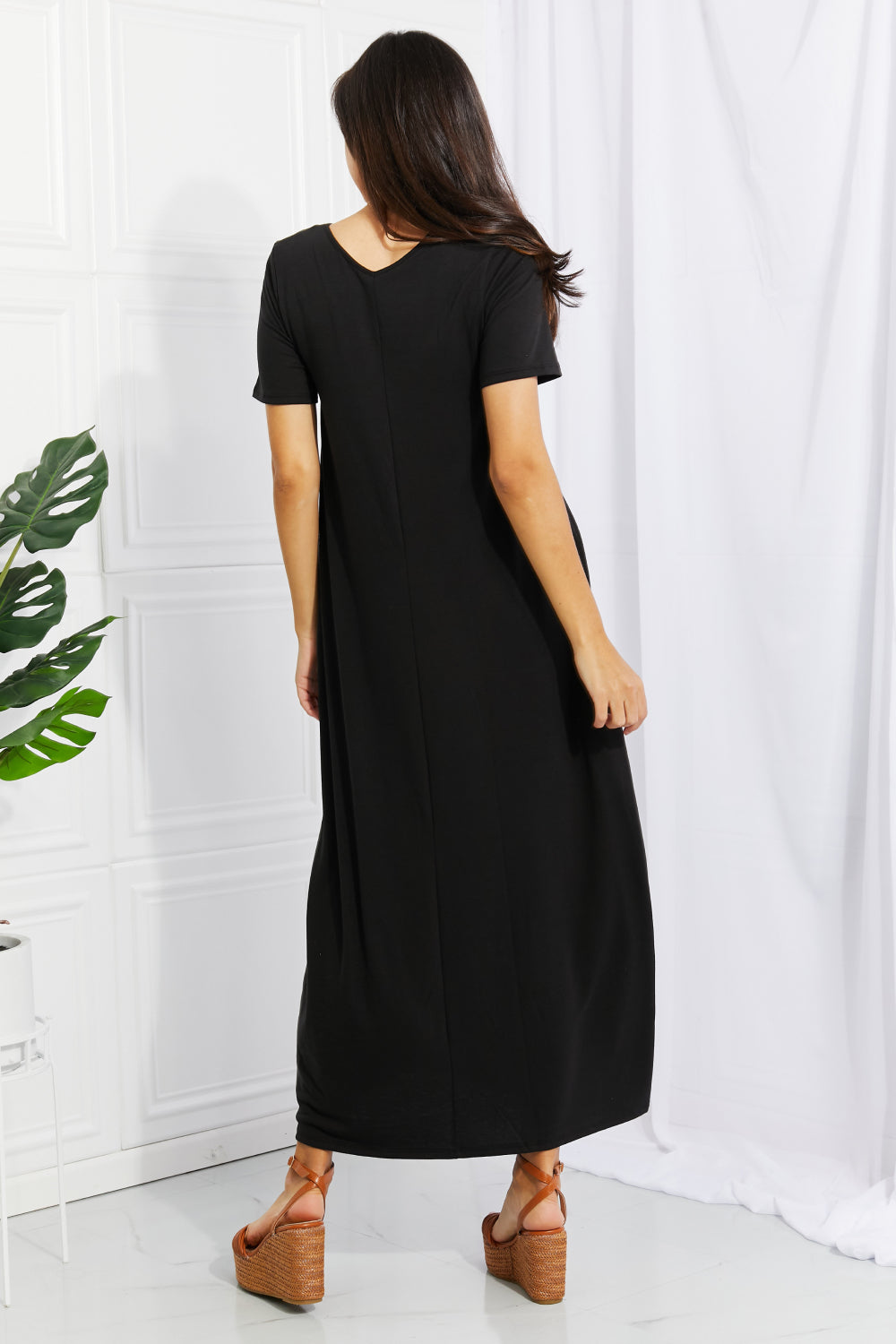 Zenana Simple Wonder Full Size Pocket Maxi Dress in Black | Dress - CHANELIA