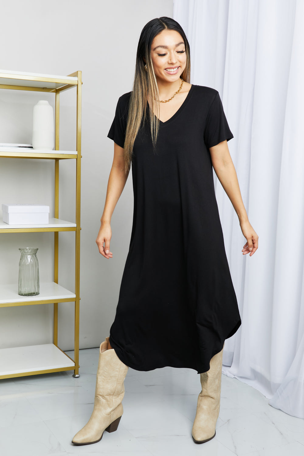 HYFVE V-Neck Short Sleeve Curved Hem Dress in Black | Dresses - CHANELIA
