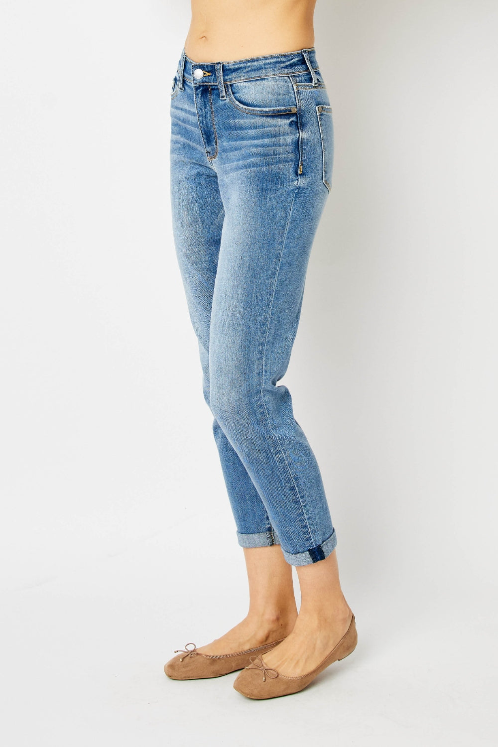 Cuffed Hem Slim Jeans | Jeans - CHANELIA