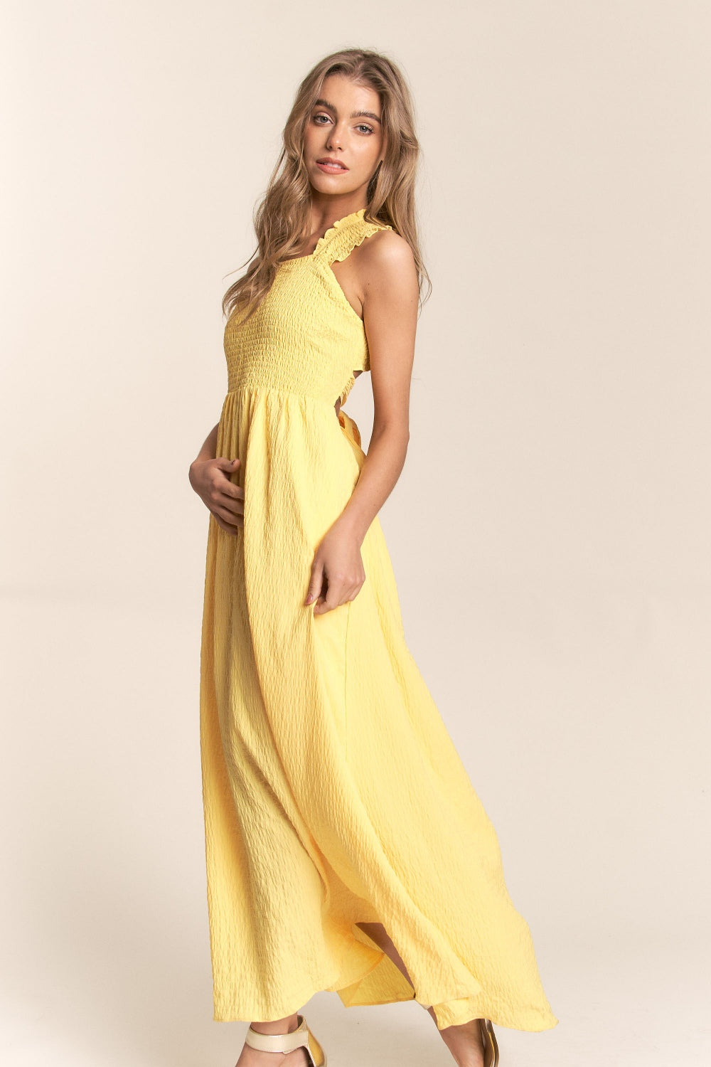 Texture Crisscross Back Tie Smocked Maxi Dress | Dress - CHANELIA